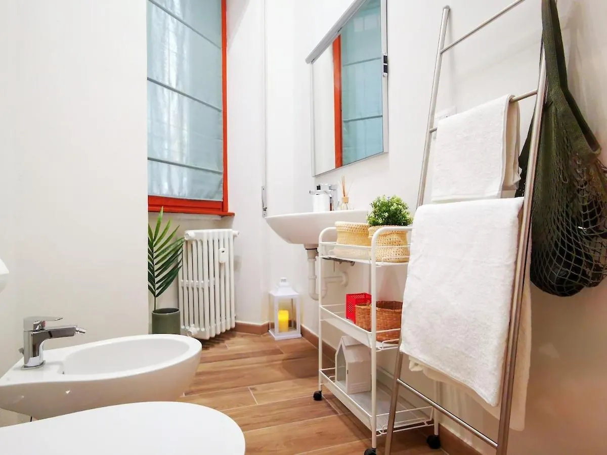 Cozy Studio 50 Meters From The Metro Milano Daire