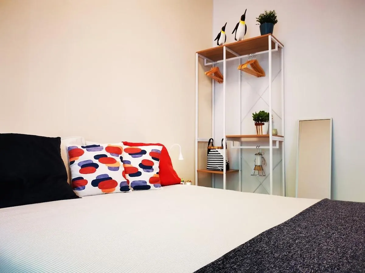 Cozy Studio 50 Meters From The Metro Μιλάνο 0*,  Ιταλία