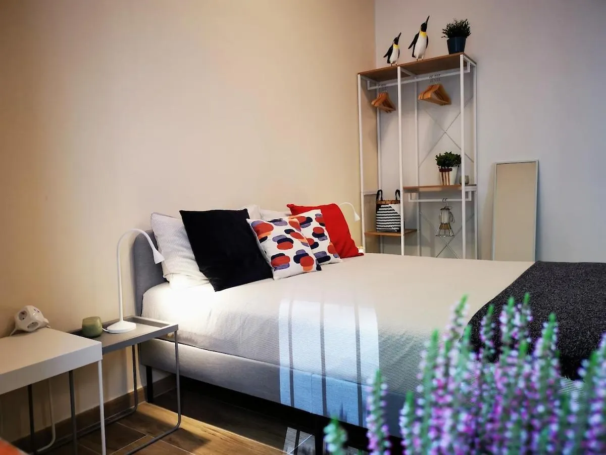 Διαμέρισμα Cozy Studio 50 Meters From The Metro Μιλάνο